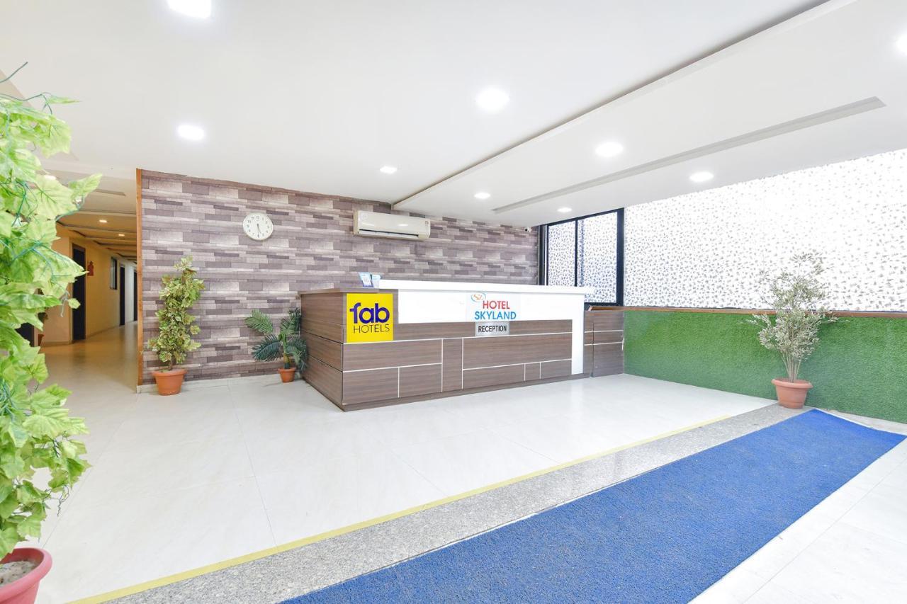 Fabhotel Skyland Ahmedabad Exterior photo