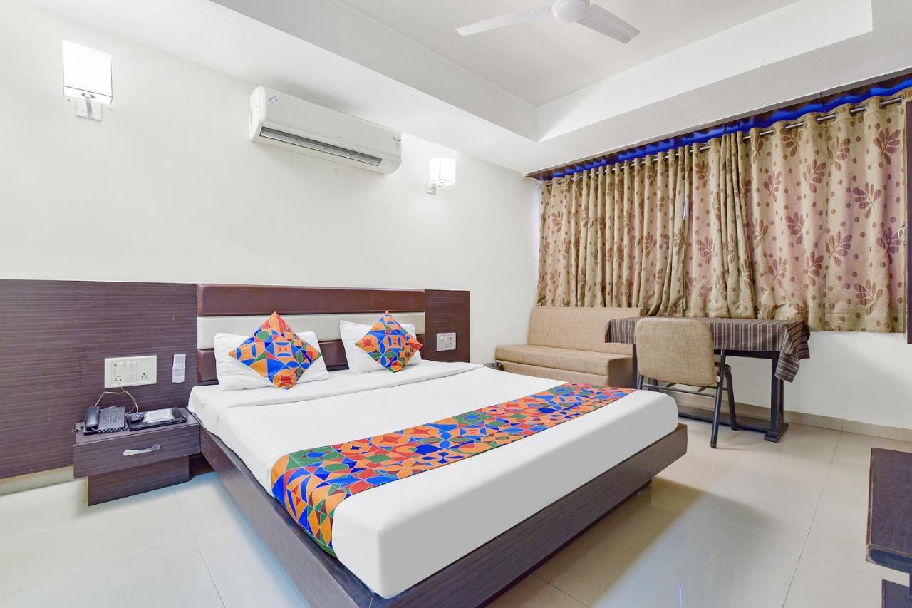 Fabhotel Skyland Ahmedabad Exterior photo